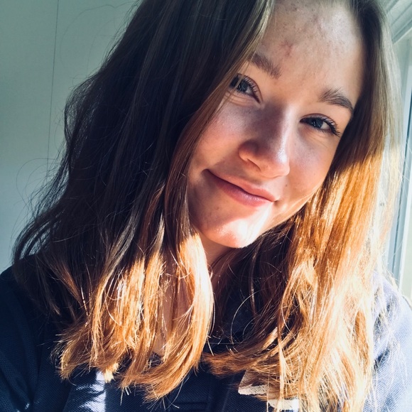 Meet your Posher, Kailie - Picture 2 of 5